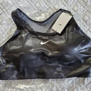 Nike Swoosh Bra